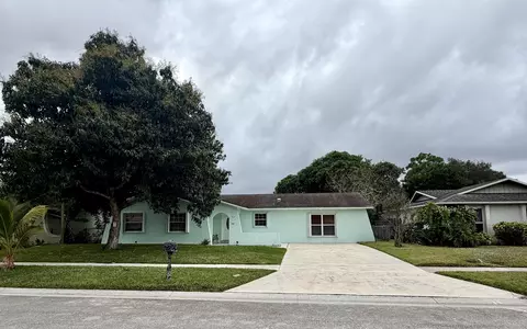 1045 Cameo Cir, West Palm Beach, FL 33417