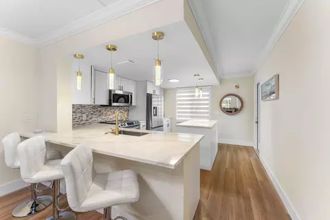 1019 Guildford B, Boca Raton, FL 33434