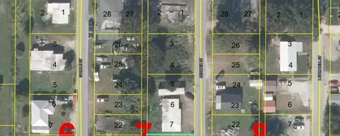 1075 Hendrix St, Moore Haven, FL 33471