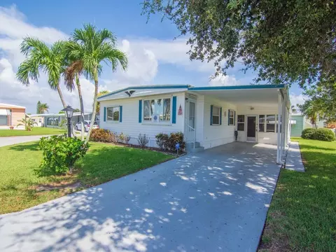 264 NE Cameo Way, Jensen Beach, FL 34957