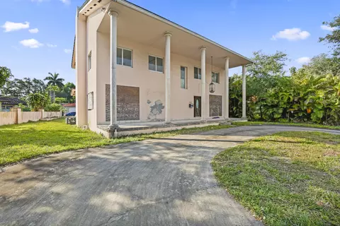9655 Biscayne Blvd, Miami Shores, FL 33138