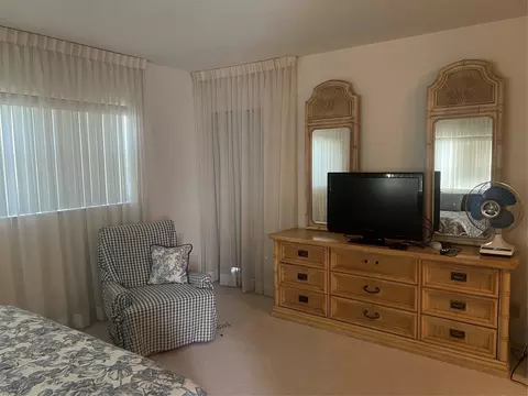 1425 Atlantic Shores Blvd #601, Hallandale Beach, FL 33009