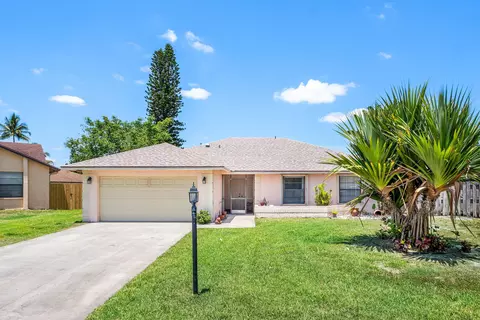 9792 Majorca Pl, Boca Raton, FL 33434