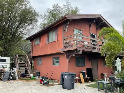 6633 Riggers Rd, Lake Worth, FL 33462