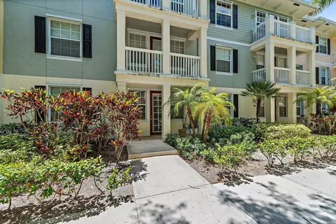 275 Murcia Dr #104, Jupiter, FL 33458