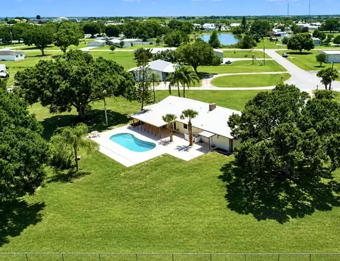 View/Area - 3856 SW 11th Ave, Okeechobee, FL 34974 photo 3 of 6
