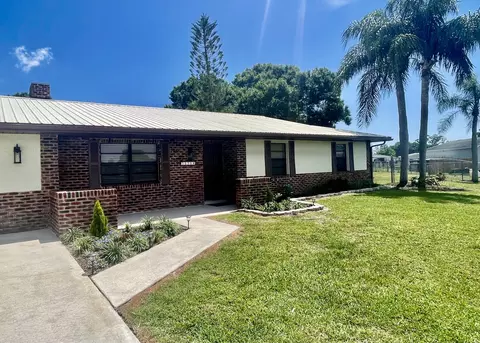 Exterior - 3856 SW 11th Ave, Okeechobee, FL 34974 photo 3 of 8