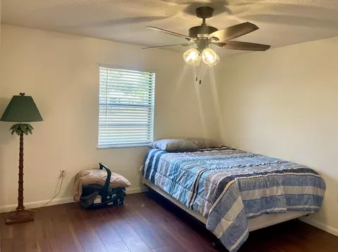 Bedroom - 3856 SW 11th Ave, Okeechobee, FL 34974 photo 5 of 6