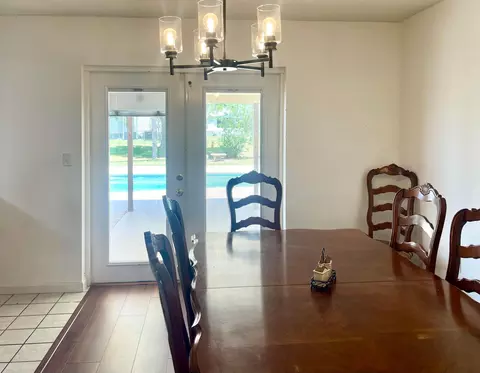 Dining - 3856 SW 11th Ave, Okeechobee, FL 34974 photo 2 of 2