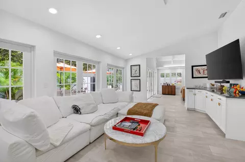 7368 Woodmont Ct, Boca Raton, FL 33434