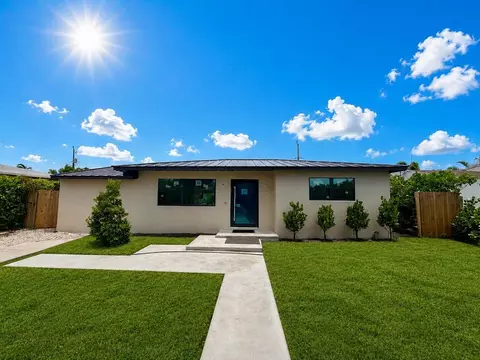 329 Laurie Rd, West Palm Beach, FL 33405