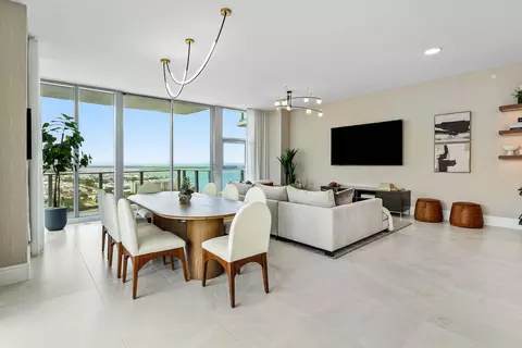 220 Lake Shore Dr #2123, Lake Park, FL 33403