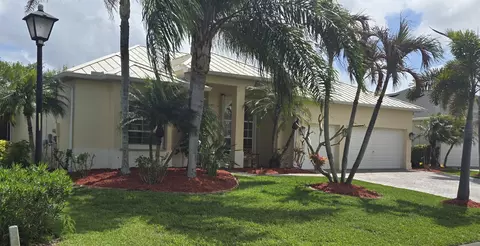 607 Tangelo Cir SW, Vero Beach, FL 32968