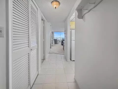 555 NW 4th Ave #401, Boca Raton, FL 33432