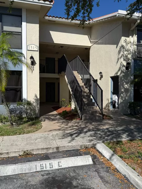 1515 Lake Crystal Dr #B, West Palm Beach, FL 33411