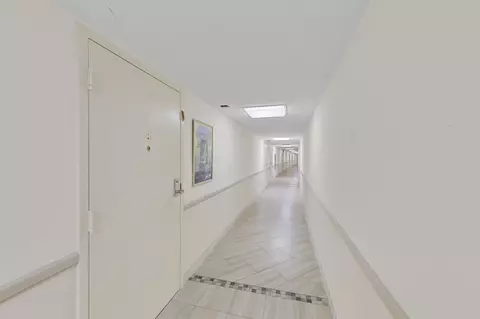 124 Lakeshore Dr #G35, North Palm Beach, FL 33408
