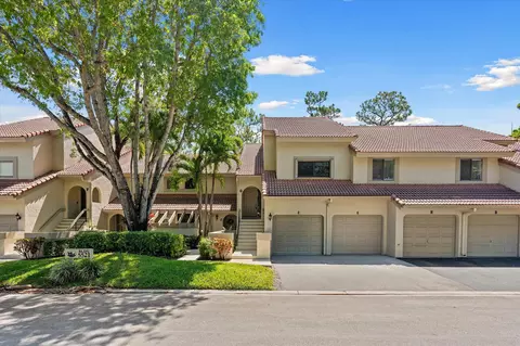 5521 Coach House Cir #G, Boca Raton, FL 33486