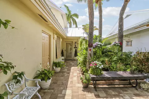 154 Sandbar Dr, Jupiter, FL 33477