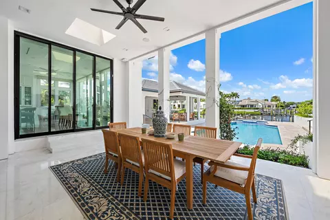 Exterior - 386 Eagle Dr, Jupiter, FL 33477 photo 4 of 12