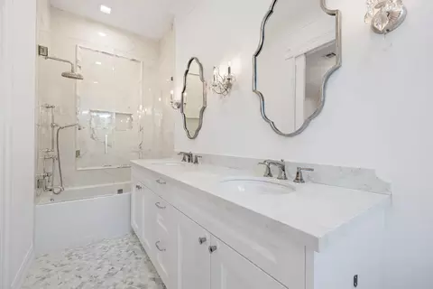Bath - 386 Eagle Dr, Jupiter, FL 33477 photo 1 of 4