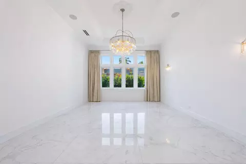 Living - 386 Eagle Dr, Jupiter, FL 33477 photo 3 of 3