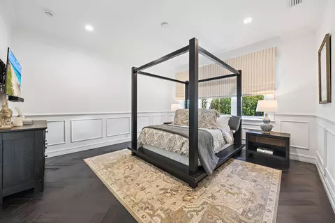 Bedroom - 386 Eagle Dr, Jupiter, FL 33477 photo 2 of 3