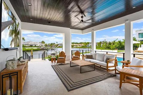 Exterior - 386 Eagle Dr, Jupiter, FL 33477 photo 2 of 12