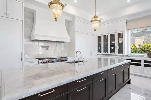 Kitchen - 386 Eagle Dr, Jupiter, FL 33477 photo 2 of 3