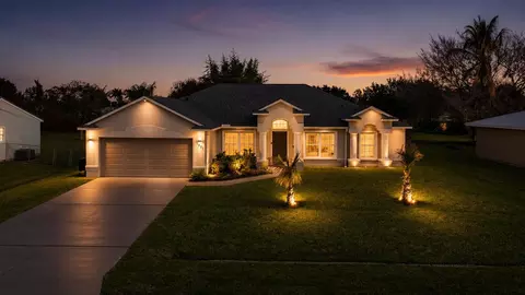 1891 SE Mandrake Cir, Port Saint Lucie, FL 34952