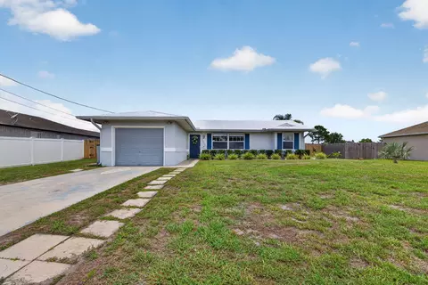 1031 SW Idol Ave, Port Saint Lucie, FL 34953