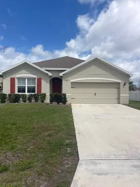 1537 SW Meridian Ave, Port Saint Lucie, FL 34953