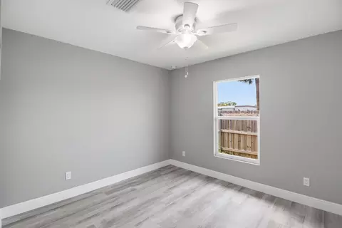 Bedroom - 2805 SE Carroll St, Stuart, FL 34997 photo 3 of 3