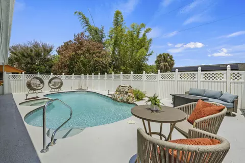 1893 SW Angelico Ln, Port Saint Lucie, FL 34984