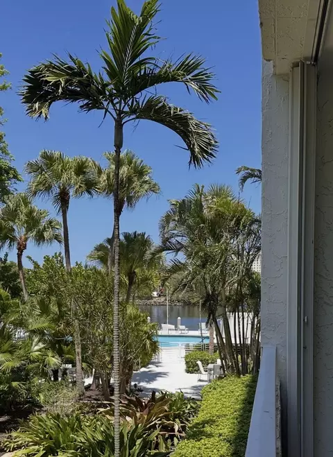 1160 N Federal Hwy #215, Fort Lauderdale, FL 33304
