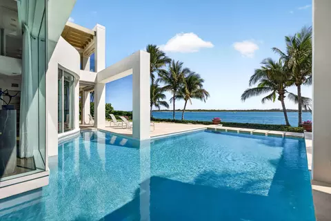 7034 SE Harbor Cir, Stuart, FL 34996