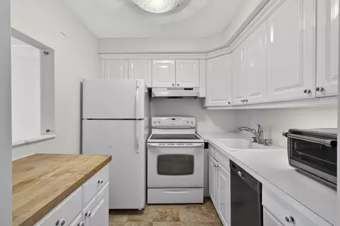 19 Hastings B, West Palm Beach, FL 33417