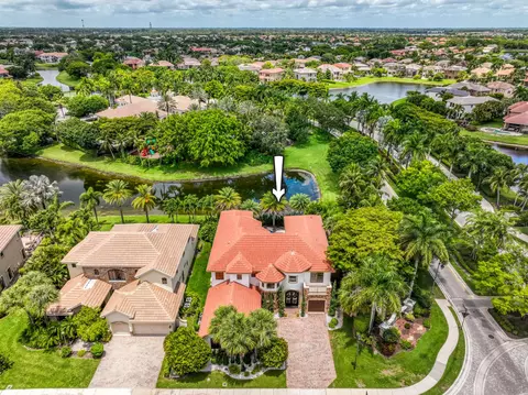3581 Collonade Dr, Wellington, FL 33449