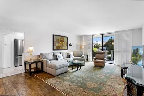 2860 S Ocean Blvd #214, Palm Beach, FL 33480