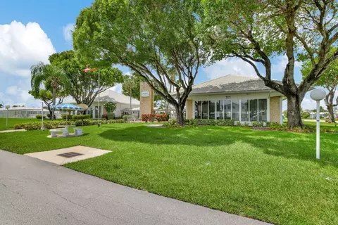 Exterior - 3121 E Golf Blvd, Pompano Beach, FL 33064 photo 14 of 14