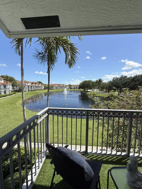 2012 Alta Meadows Ln #103, Delray Beach, FL 33444
