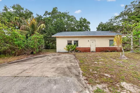 968 NE Kubin Ave, Jensen Beach, FL 34957