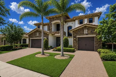 10271 Peninsula Pl, Parkland, FL 33076