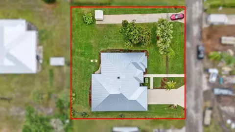 5660 SE Colee Ave, Stuart, FL 34997 photo 2
