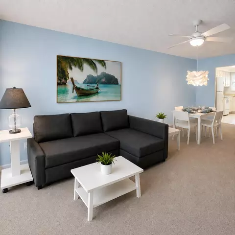 2018 S Federal Hwy #205, Boynton Beach, FL 33435
