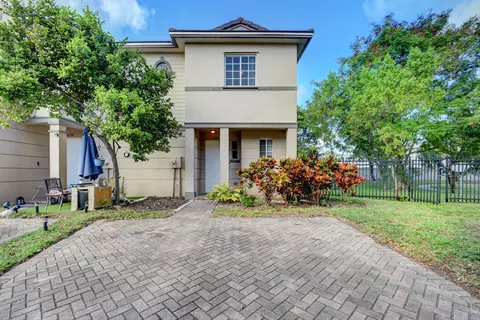 2036 Marsh Harbor Dr, West Palm Beach, FL 33404