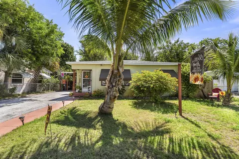 3032 Stanford Rd, West Palm Beach, FL 33405