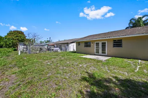 Exterior - 4548 SE Salvatori Rd, Stuart, FL 34997 photo 4 of 4