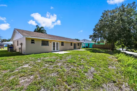 Exterior - 4548 SE Salvatori Rd, Stuart, FL 34997 photo 3 of 4