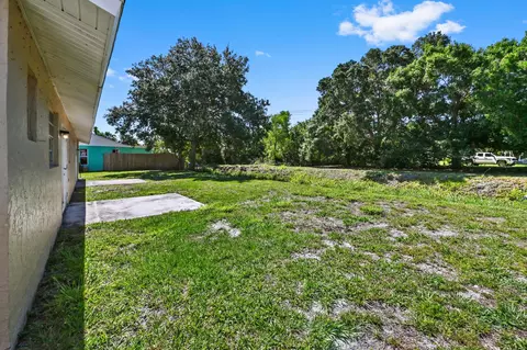 Exterior - 4548 SE Salvatori Rd, Stuart, FL 34997 photo 2 of 4