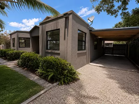 521 48th St, West Palm Beach, FL 33407